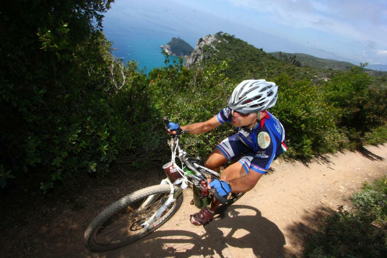Finalborgo Location Apartment Finale Ligure Bagian luar foto